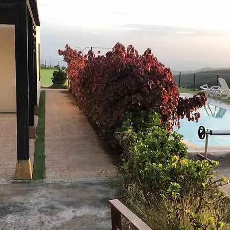 Con Vistas Maravillosas En Arico *