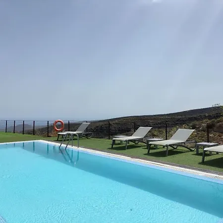 Con Vistas Maravillosas En Arico Holiday home *